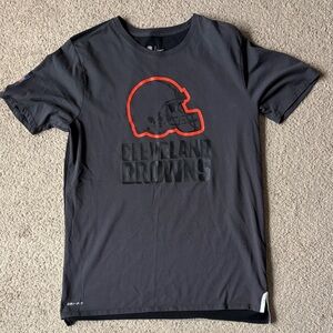 Cleveland Browns Men’s Nike Size Large Short Sleeve Dri-Fit T-Shirt